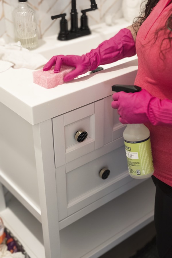 Dust-free furniture, top to bottom